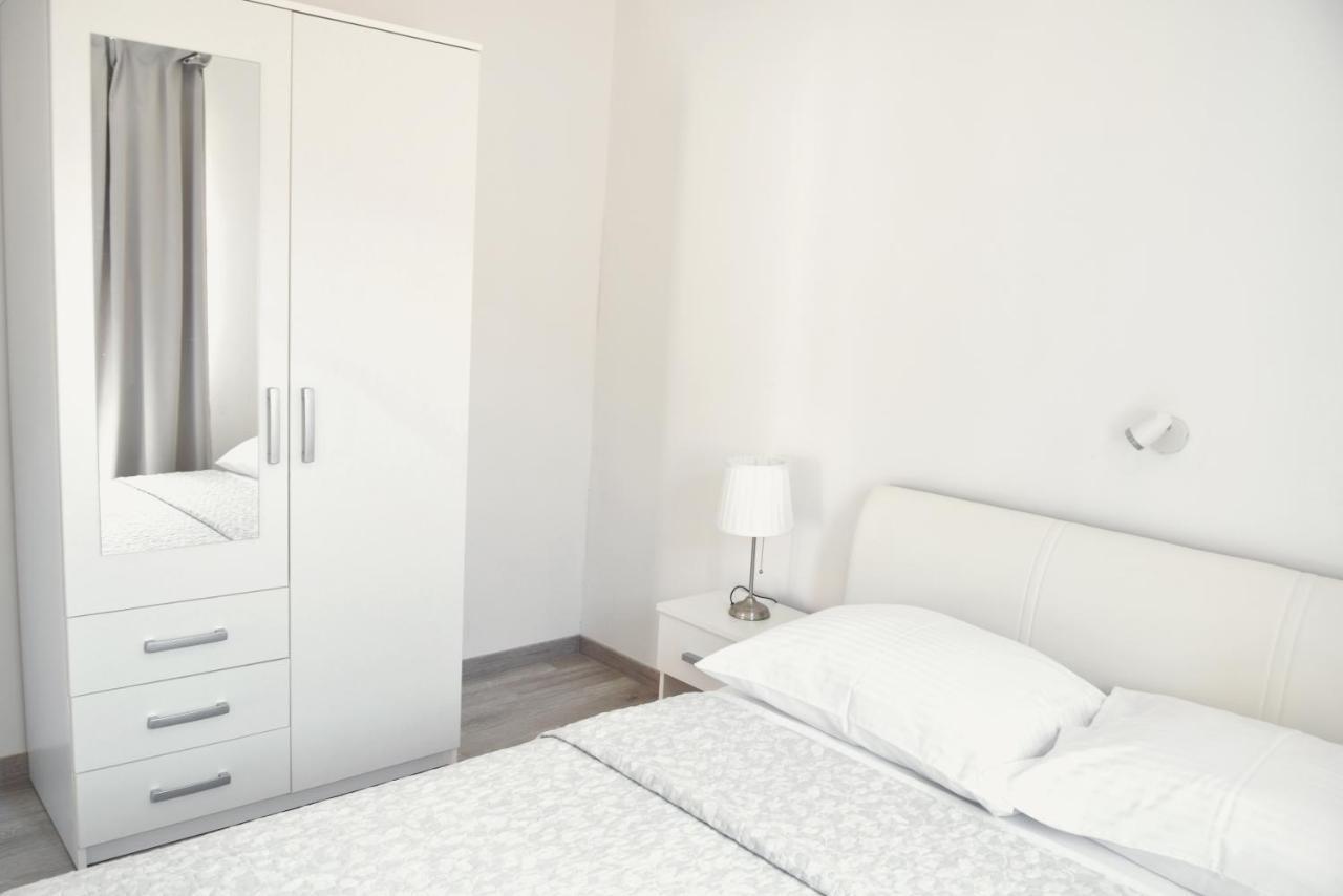 Rab Apartments Aurora Раб Экстерьер фото