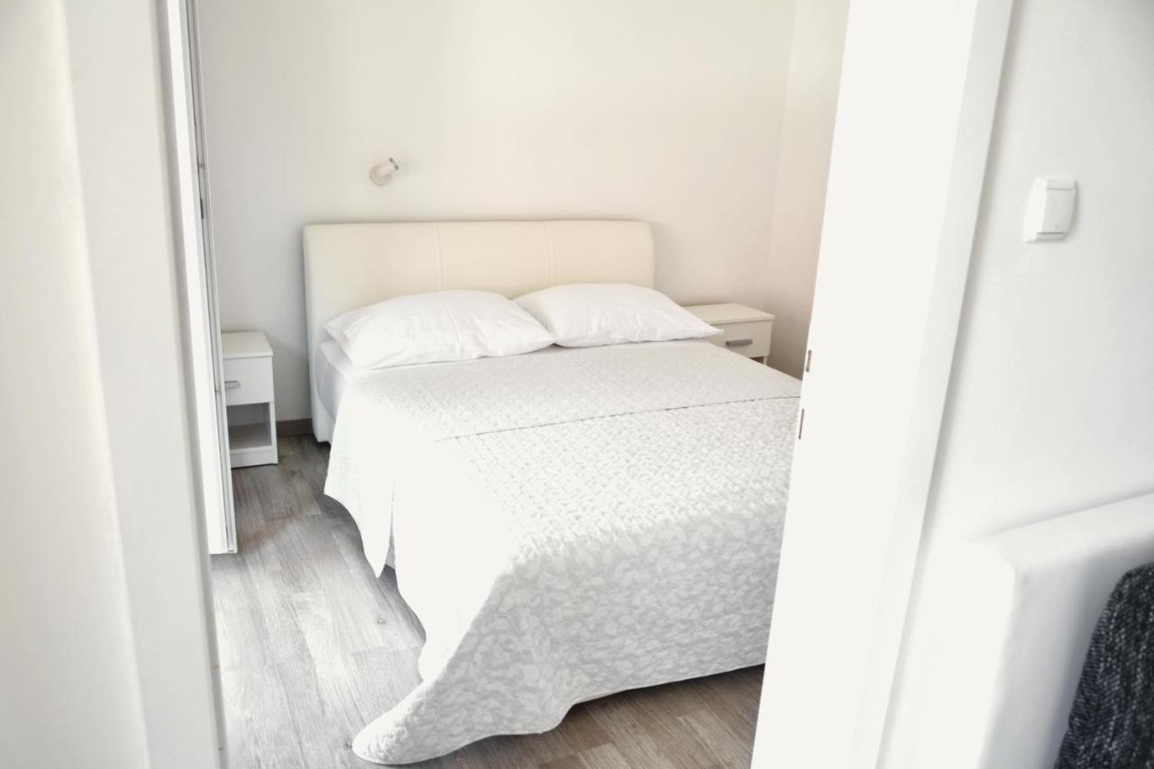 Rab Apartments Aurora Раб Экстерьер фото